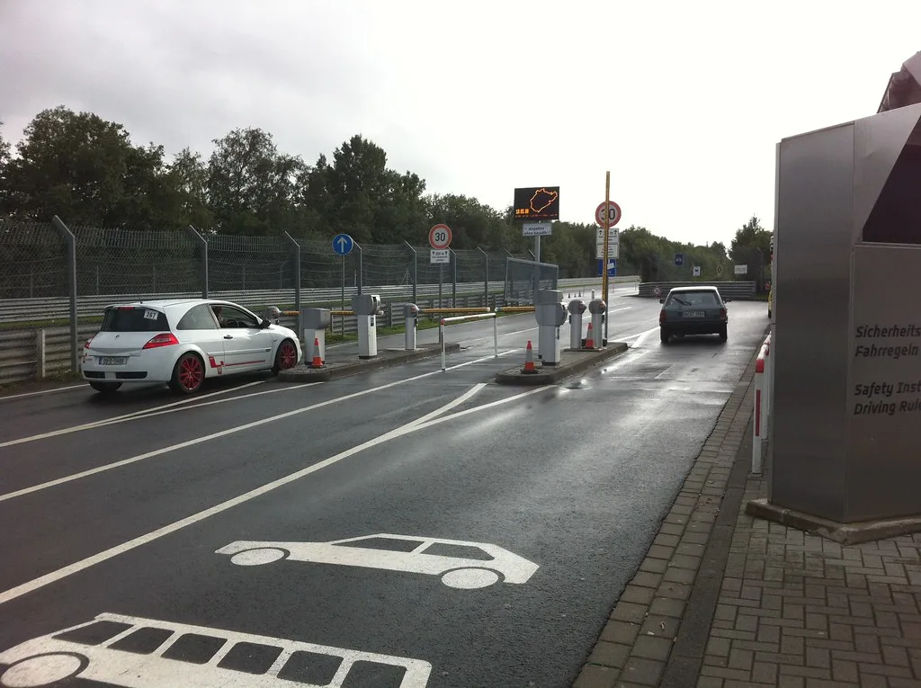 Tarieven touristenfahrten Nordschleife 2026: prijzen per ronde en ticket