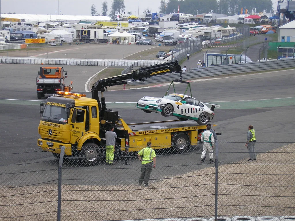 Veiligheid en verzekering bij een toeristenrit op de Nordschleife